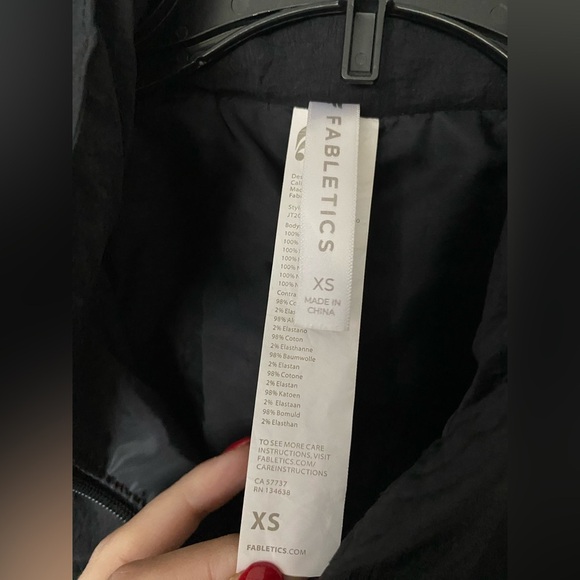 FABLETICS Le Pride Carol Crop Woven Nylon Rainbow Jacket Size XS - Picture 12 of 15